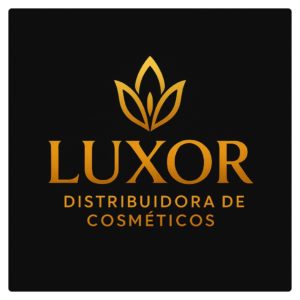 Mônica Dias - Educadora Técnica Capilar