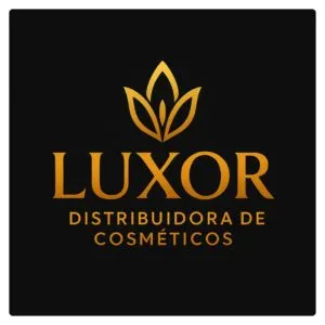 Mônica Dias - Educadora Técnica Capilar