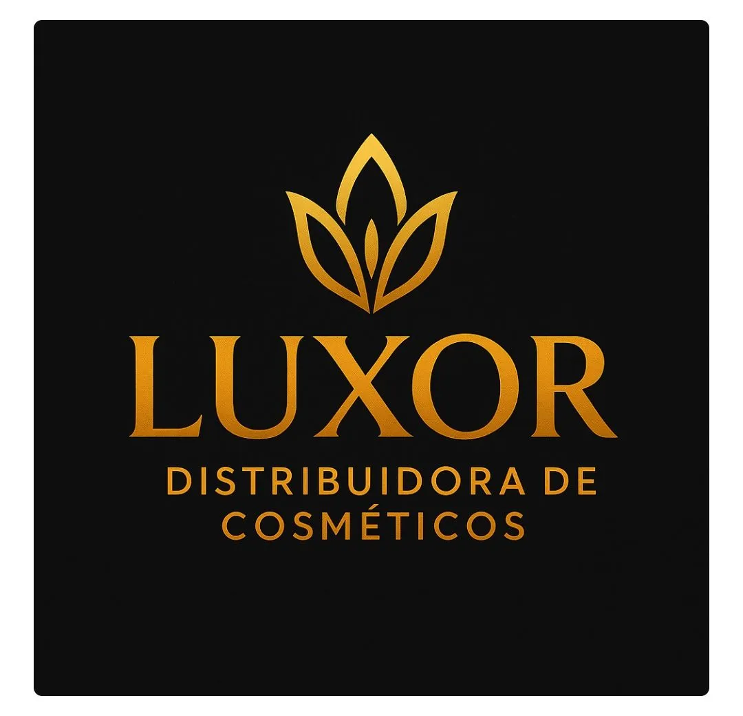 Mônica Dias - Educadora Técnica Capilar